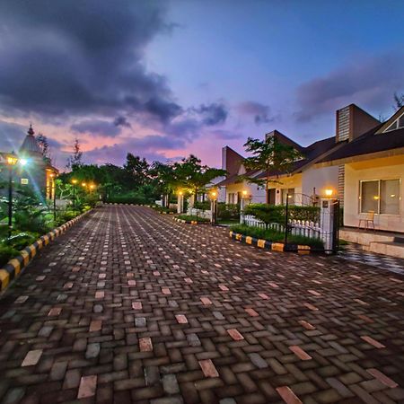 Pushpam Sanskruti Resort Karjat - A Pure Veg Resort Dhamni المظهر الخارجي الصورة