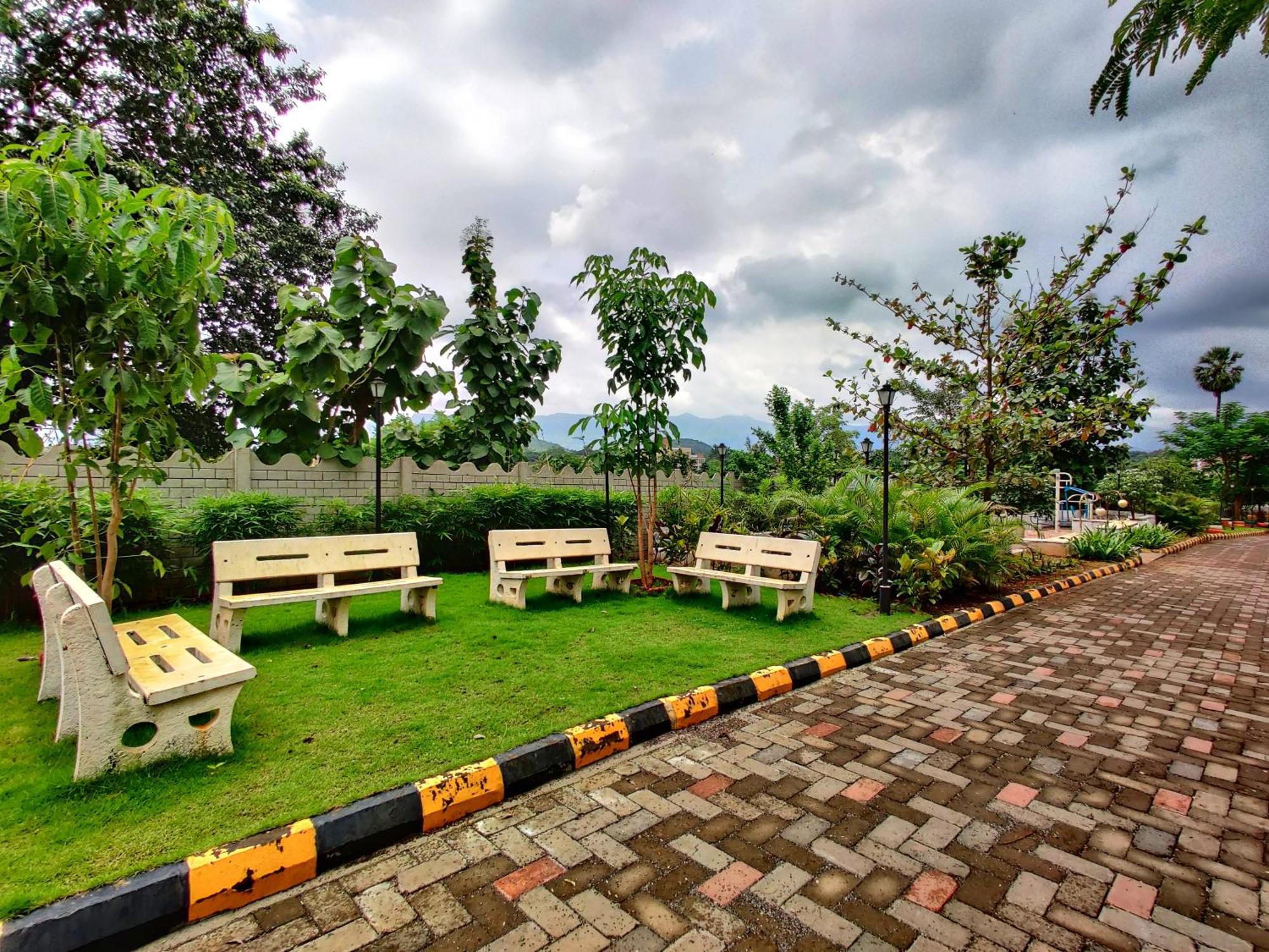 Pushpam Sanskruti Resort Karjat - A Pure Veg Resort Dhamni المظهر الخارجي الصورة
