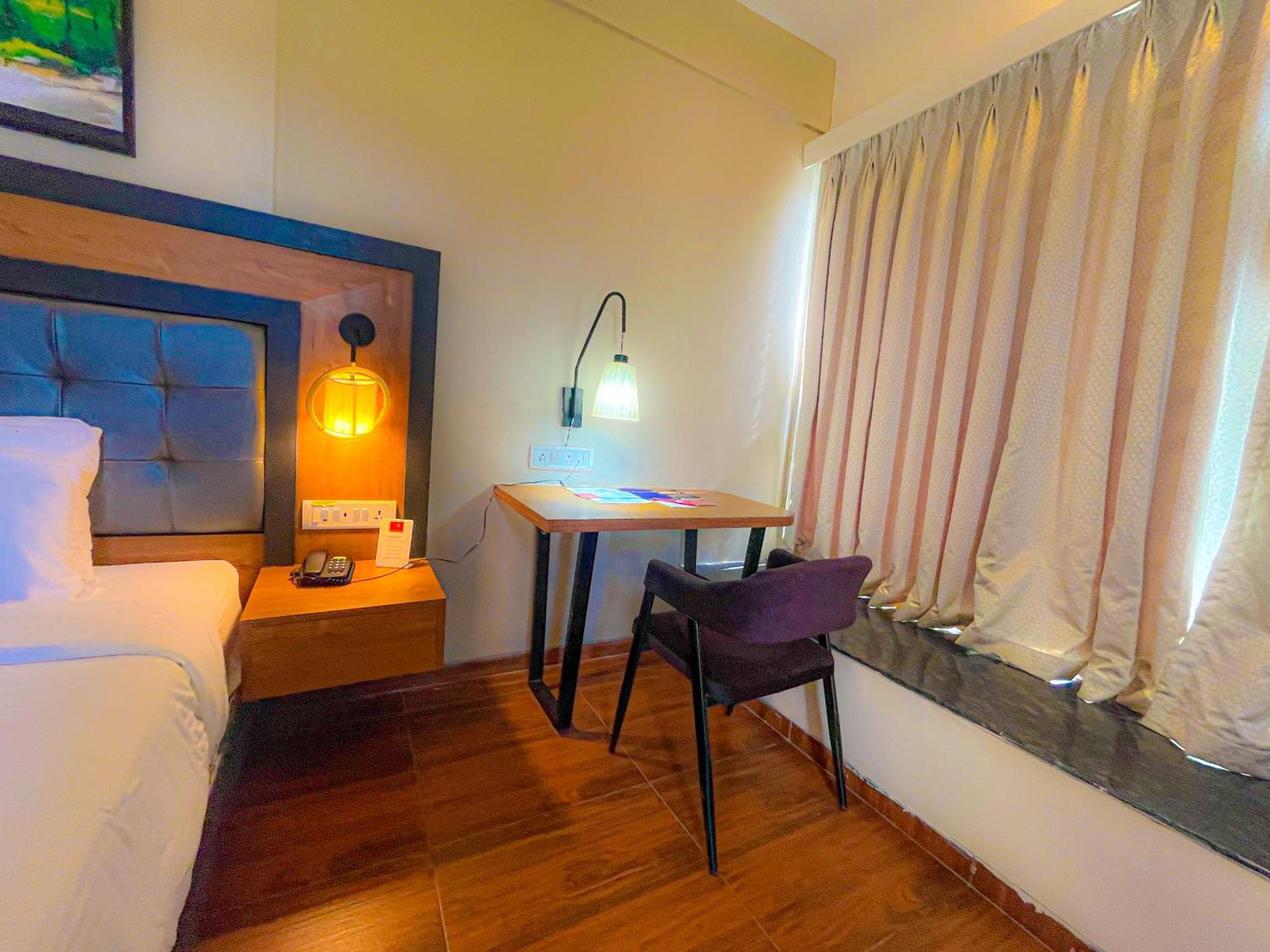 Pushpam Sanskruti Resort Karjat - A Pure Veg Resort Dhamni المظهر الخارجي الصورة